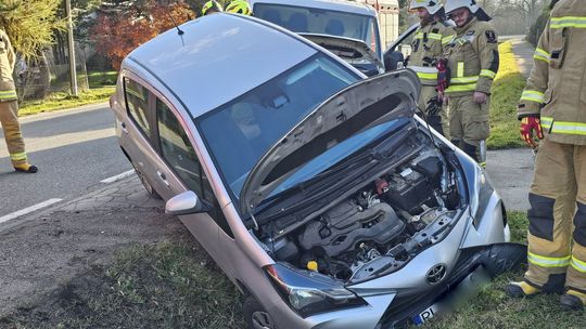 Posada Górna. Zderzenie dostawczego busa i osobówki