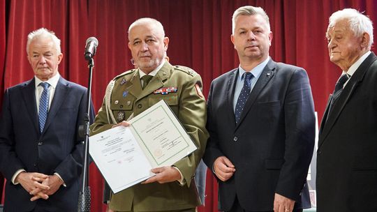 Pośmiertna nominacja Kaspra Wojnara na stopień pułkownika. Uroczystość w Jedliczu