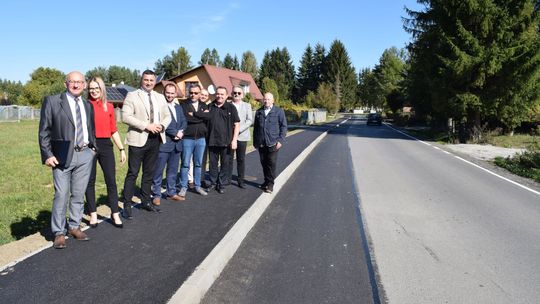 Poszerzona jezdnia i nowe pobocze poprawią bezpieczeństwo mieszkańców Odrzykonia