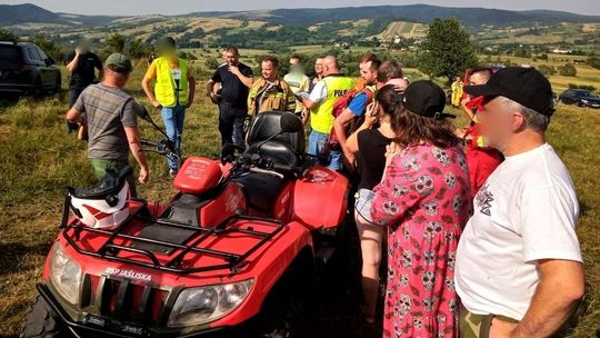 Poszukiwania 7-latka zakończone sukcesem. Do akcji poderwano nawet policyjny śmigłowiec [SZCZEGÓŁY AKCJI]