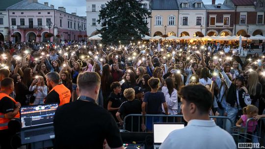 Potańcówka ponownie roztańczyła krośnieński Rynek [ZDJĘCIA]
