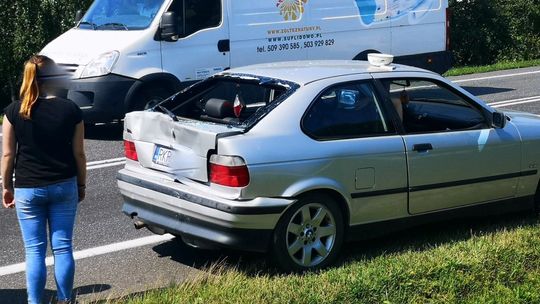 POTOK: Kierowca ciężarówki najechał na tył BMW