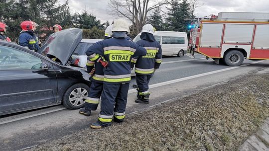 POTOK: Kolizja dwóch aut osobowych