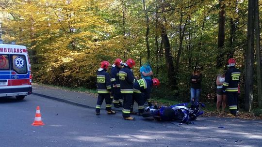 POTOK: Motocyklista ranny po zderzeniu z osobówką