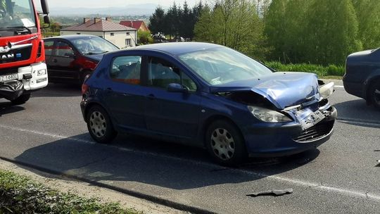 POTOK: Zdarzenie drogowe na DK28. Jedna osoba poczuła się źle