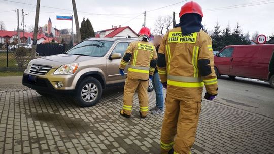 Potrącenie pieszej na ul. ks. Domino w Rogach