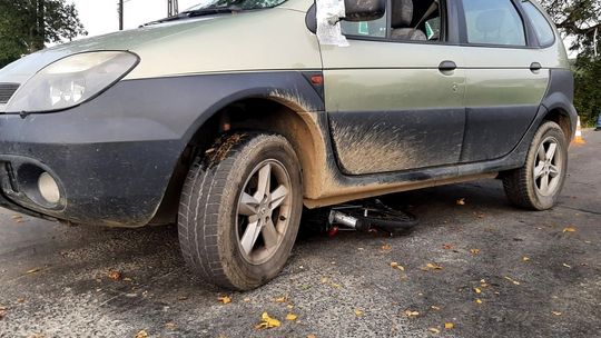 Potrącenie rowerzystki na skrzyżowaniu z DW993 w Teodorówce