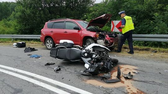 ? Poważny wypadek z udziałem motocykla na serpentynach pomiędzy Królikiem Polskim, a Szklarami