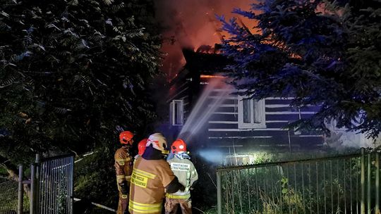 ? Pożar budynku drewnianego w Odrzykoniu /AKTUALIZACJA