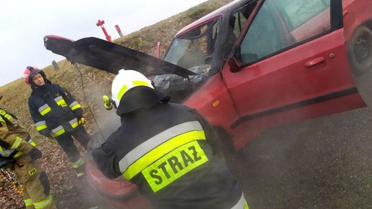 Pożar samochodu we Wrocance