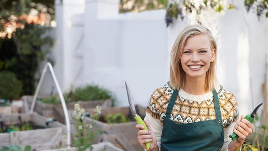 Praca ogrodnika – czym się zajmuje i jakie daje możliwości zawodowe Praca ogrodnika – czym się zajmuje i jakie daje możliwości zawodowe