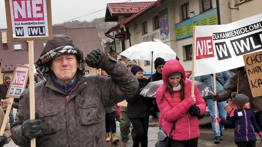 Protest przeciwko budowie kamieniołomu w Iwli