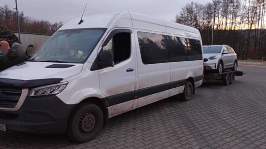 Przewoził zbyt wielu pasażerów, stracił prawo jazdy