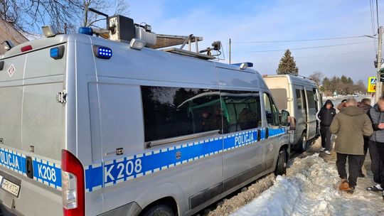 Przewozili za dużo pasażerów. Dwóch kierowców straciło uprawnienia