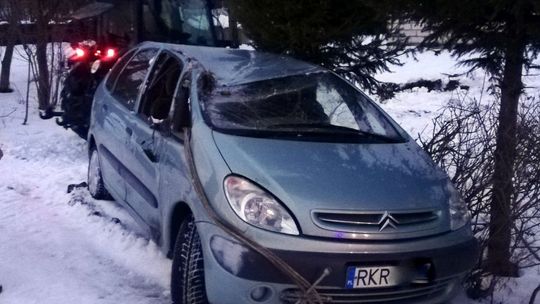 PRZYBÓWKA: Dachowanie citroena na DW990