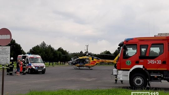Ratownik10 lądował w Jedliczu na parkingu Orlen