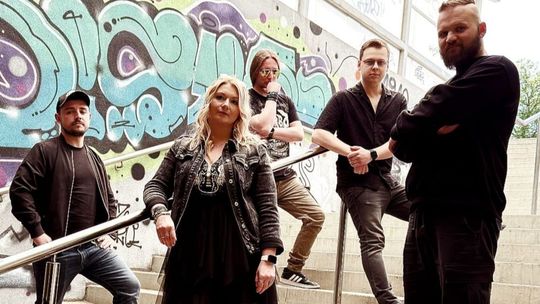 Rockowe brzmienia i taneczna energia podczas Nocnej Jazdy Ratowników dla Hani