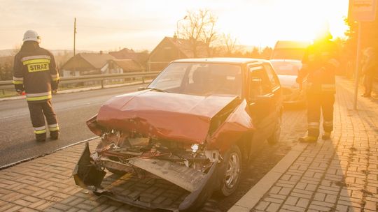 ROGI: Kolizja z udziałem trzech pojazdów