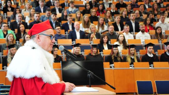 Rok akademicki na Karpackiej Państwowej Uczelni w Krośnie został uroczyście zainaugurowany