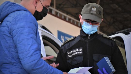 Rosjanie jechali samochodami z zaklejonymi literami RUS. Zostali zatrzymani do kontroli