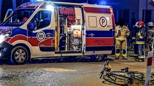 Rowerzysta ranny po tym jak wjechał w taksówkę