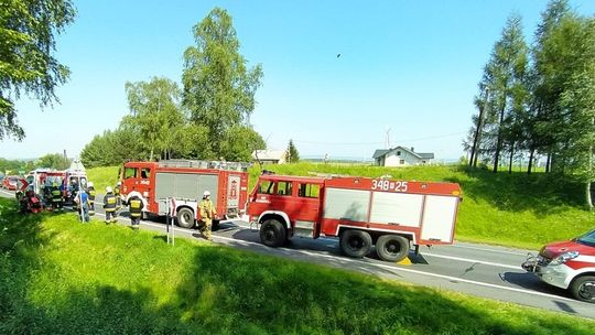 Rowerzysta reanimowany na DK28 w Klimkówce. Ruch wahadłowy [AKTUALIZACJA]