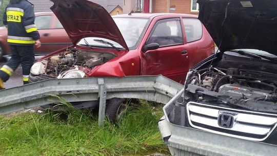 RYMANÓW ZDRÓJ: Zderzenie Fiata i Hondy. Poszkodowana kobieta
