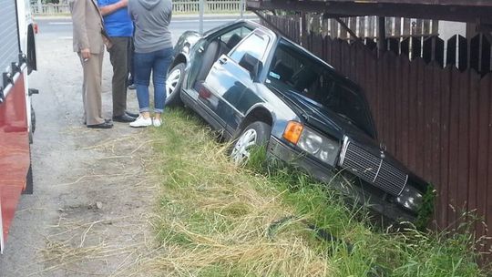 Rymanów: Zjechał z drogi, trafił do szpitala