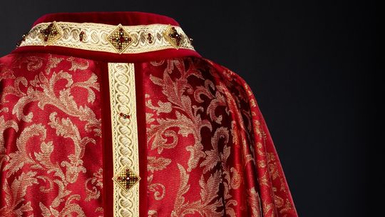 Rzemiosło z duszą: odkryj ofertę Ornaty.pl