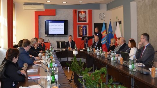 Sesja Rady Powiatu Krośnieńskiego o bezpieczeństwie w 2019 roku