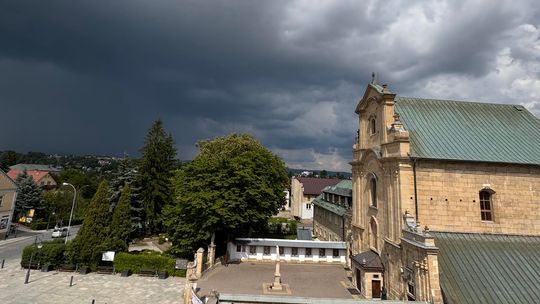 Silne opady i burze nad powiatami brzozowskim, jasielskim i krośnieńskim
