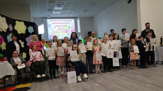 Słowa jak kwiaty unosiły się w Szkole Podstawowej nr 14 w Krośnie