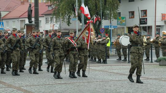 Ślubowanie Wojsk Obrony Terytorialnej na Rynku, utrudnienia w ruchu