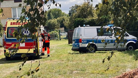 Śmierć starszej kobiety w jednym z domów w Jedliczu. Policja wyjaśnia okoliczności