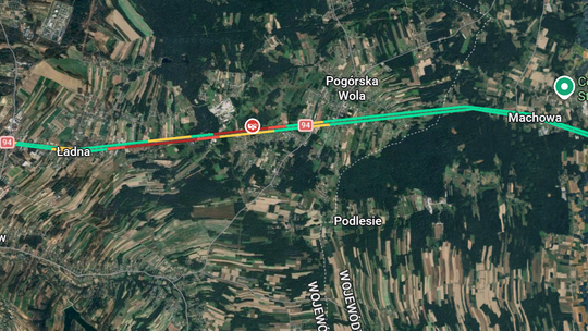 Śmiertelny wypadek na trasie Pilzno - Tarnów. Droga zablokowana