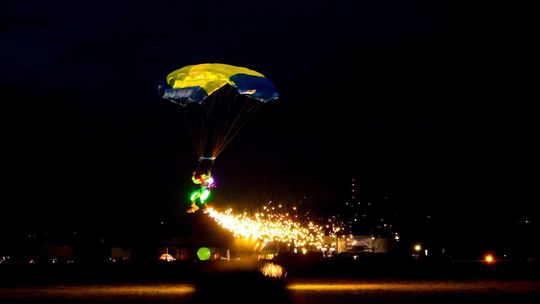Spiker nocnych pokazów lotniczych wydał oświadczenie