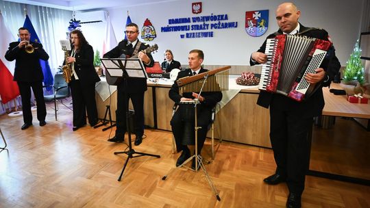 Spotkanie wigilijne w Komendzie Wojewódzkiej PSP w Rzeszowie