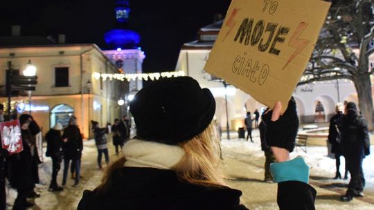 "Strajk Kobiet" ponownie przeszedł ulicami Krosna