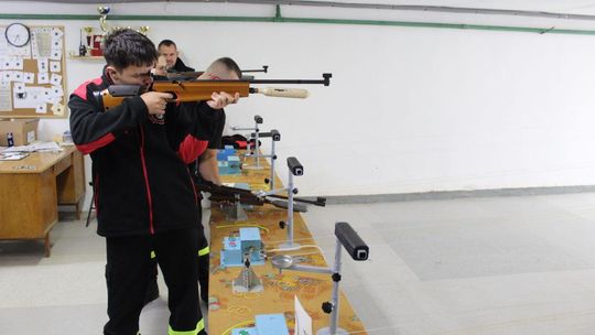 Strażacy rywalizowali na strzelnicy w Jaszczwi [ZDJĘCIA]