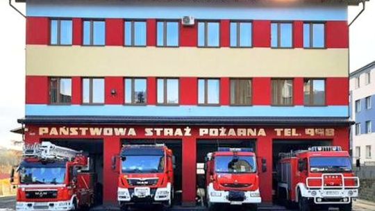 Strażacy z Brzozowa uratowali mężczyznę. Pomógł defibrylator