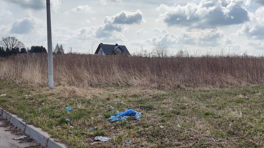 Strażacy z OSP Krosno-Polanka zachęcają do wspólnego sprzątania dzielnicy