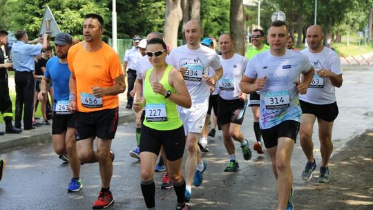 Stu zawodników pobiegło w Podkarpackim Biegu Strażaków