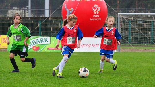 Sukces Beniaminek GIRLS! Zagrają na Stadionie Narodowym