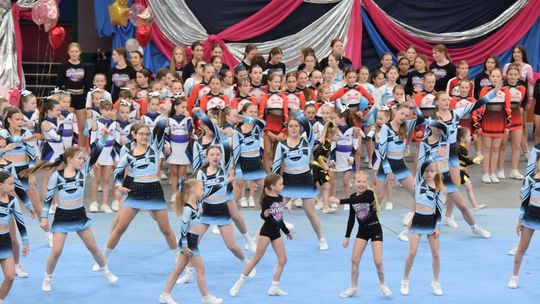 Święto młodych cheerleaderek w Krośnie. VIII Gala Akademii Cortiva Fragolin [ZDJĘCIA]