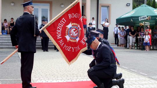 Świętowano 120-lecie OSP Głębokie. Strażacy mają nowy sztandar