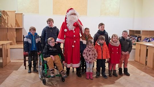 Święty Mikołaj odwiedził dzieci oraz seniorów z Gminy Wojaszówka