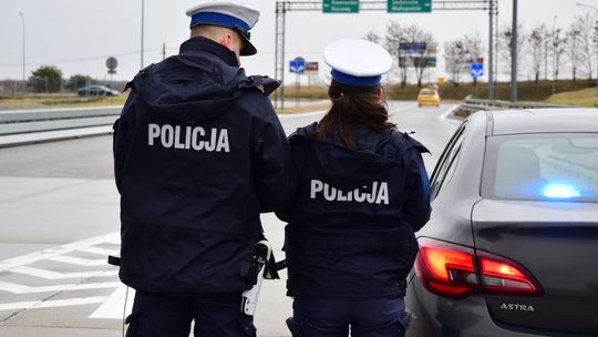 Szukasz pracy? Sprawdź, ile płacą w policji