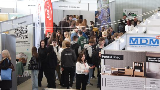 Targi Pracy w Państwowej Akademii Nauk Stosowanych w Krośnie [ZDJĘCIA]