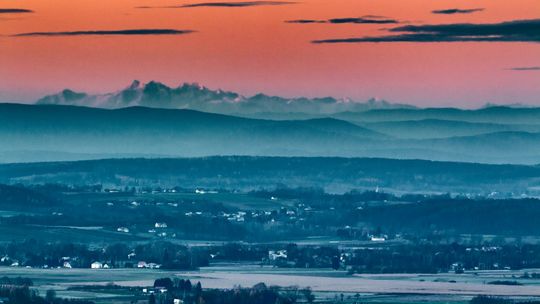 Tatry z Podkarpacia. Dzisiaj widziane były m.in. z okolic Zamku Kamieniec