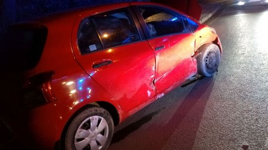 Toyota i renault zderzyły się na skrzyżowaniu Północnej i Marynkowskiej